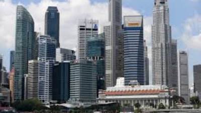  هونغ كونغ أول مدينة آسيوية تحظر السفر لبريطانيا بسبب اكتشاف سلالة كورونا الجديدة