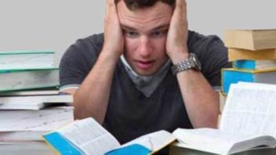 وزير التعليم العالي لطلاب الجامعات: استعدوا لامتحانات الفصل الأول  ومفيش أبحاث 