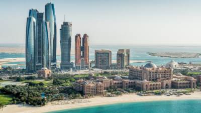 أبوظبي تستقبل السياح الدوليين من جديد