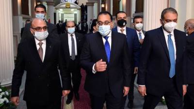 رئيس الوزراء يتفقد أعمال تطوير مجمع محاكم عابدين