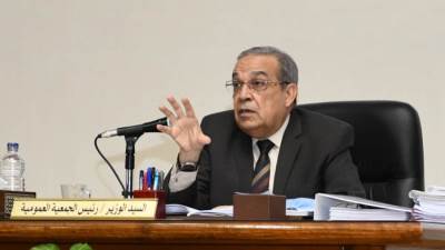 وزير الإنتاج الحربي يناقش مع شركات الإنتاج الحربى موازنة العام المالى 2019 ـ 2020