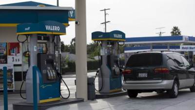 البنزين يُسجل أعلى مستوياته في الولايات المتحدة الأمريكية