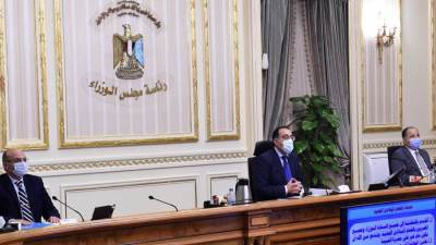 وزير المالية يستعرض استراتيجية الإيرادات على المدى المتوسط 