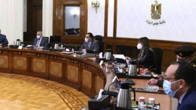 مدبولي: توجيه من الرئيس بالإعتماد على الصناعة الوطنية في مشروعات "حياة كريمة"