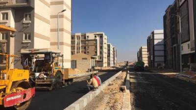 رئيس الجهاز: بدء أعمال رصف طريق شمال المطار بمدينة 6 أكتوبر الجديدة