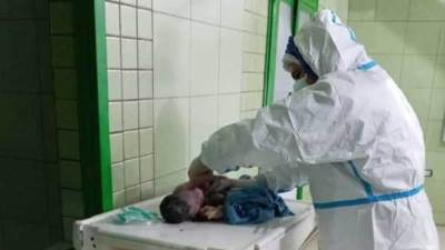إجراء ولادة طبيعية في مستشفى العزل بالبحيرة.. ووفاة رضيعة بفيروس كورونا 