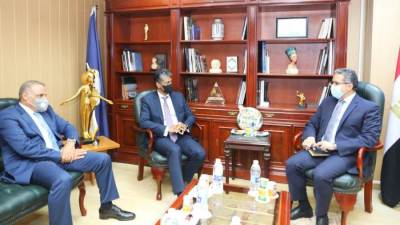 وزير السياحة والآثار يستقبل رئيس شركة ماريوت العالمية 