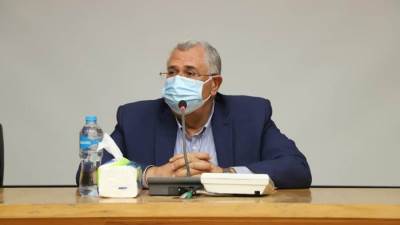 وزير الزراعة يبحث موقف خطة النهوض بالمحاصيل الاستراتيجية ومؤشرات الأداء