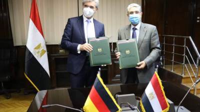 اتفاق نوايا بين "الكهرباء" و"سيمينز" الألمانية لتنفيذ مشروع تجريبي لانتاج الهيدروجين الاخضر