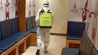 وزير الرياضة يتابع مع غرفة العمليات تعقيم وتطهير الصالات المغطاة استعدادًا لمونديال اليد