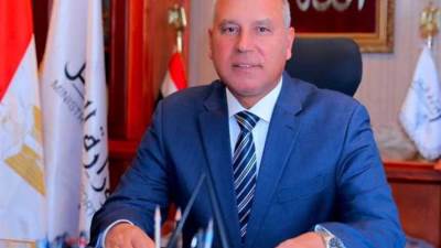 وزير النقل يتابع مراحل خطوات تنفيذ تطوير الطريق الدائري 