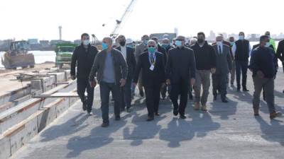 وزير النقل يتابع معدلات تنفيذ عدد من المشروعات الخدمية بميناء الإسكندرية
