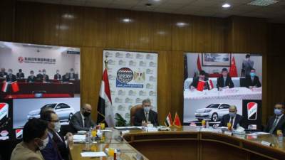 إحياء شركة النصر للسيارات.. وزير قطاع الأعمال العام يشهد توقيع اتفاقية تصنيع السيارة "نصر" الكهربائية