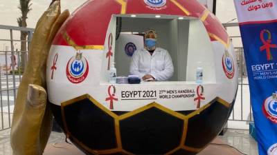 اللجنة الطبية لبطولة كأس العالم لكرة اليد: تقديم خدمات لـ141 فردًا من الوفود المشاركة