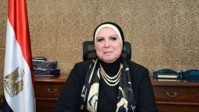 وزيرة التجارة والصناعة تعلن: 17% انخفاض في عجز الميزان التجارى و 12% تراجع في الواردات