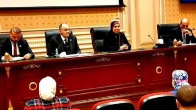 وزيرة الصناعة: جاري الانتهاء من تخصيص الوحدات الصناعية بالـ7 مجمعات المطروحة