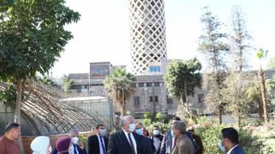 وزير الزراعة يتفقد حديقة الزهرية بالزمالك ويوجه بتطويرها وفتحها أمام الزائرين