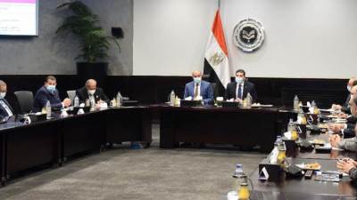 محافظ أسوان والرئيس التنفيذي لهيئة الاستثمار يطلقان أهم الفرص الاستثمارية بالمحافظة