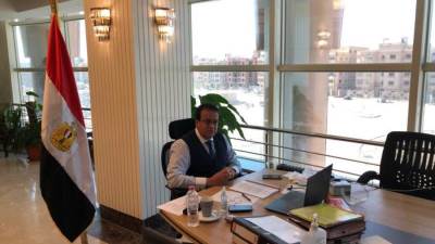 وزير التعليم العالى يلتقى مع ممثلى البنك الدولى 