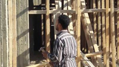 رئيس جهاز"القاهرة الجديدة": تنفيذ حملات لضبط المخالفات ورفع الإشغالات ووصلات المياه الخلسة بعدة مناطق     