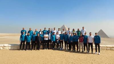 بعد خسارته أمام النرويج.. منتخب الجزائر لكرة اليد يزور الأهرامات