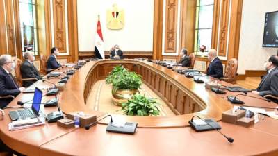 السيسي: يتابع المخطط التنفيذي لتطوير ١٥٠٠ قرية وتوابعها كمرحلة اولى من المشروع القومي لتطوير الريف المصري 