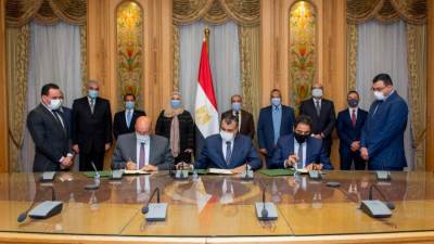 بروتوكول تعاون بين "الإنتاج الحربي" و"التضامن الاجتماعي" لاستخدام الطاقة الشمسية بالقطاع الزراعي| صور