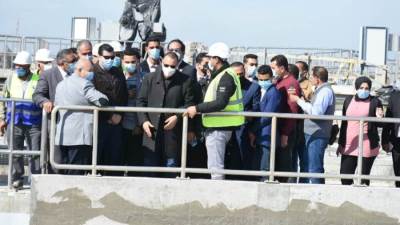 بتكلفة 363 مليون جنيه.. محافظ الشرقية يتفقد محطة معالجة الصرف الصحي بـ «الصوالح» (صور)