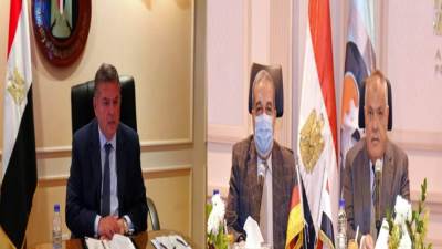 وزيرا قطاع الأعمال والإنتاج الحربي و«التراس» يناقشون دراسات الجدوى لإنشاء مصنع إنتاج إطارات المركبات.. صور