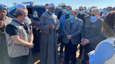 وزير التنمية يتفقد مشروعات برنامج الاغذية العالمي لدعم صغار المزارعين بالأقصر