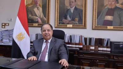 وزير المالية يصدر قرارًا وزاريًا بإجراءات الانضمام للنظام الجمركى للتسجيل المسبق للشحنات «ACI»