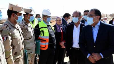 رئيس الوزراء يتفقد منطقة الأبراج والحديقة المركزية وحى جاردن سيتي بالعاصمة الإدارية الجديدة