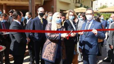 القباج تشهد إطلاق الهلال الأحمر المصري والسفارة السويسرية "العيادات المتنقلة" لتقديم الدعم الطبي بالقاهرة الكبرى