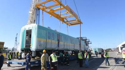 وزير النقل يعلن وصول سادس قطار أنفاق مكيف جديد للخط الثالث للمترو