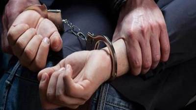 ضبط صاحب محل أخشاب بالجيزة بعد عرض طفله للبيع على "فيس بوك"