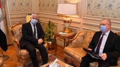 رئيس خارجية النواب وسفير روسيا يبحثان العلاقات البرلمانية المصرية الروسية