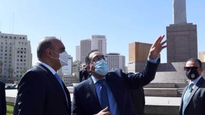 رئيس الوزراء ونظيره الأردنى يتفقدان أعمال تطوير ميدان التحرير