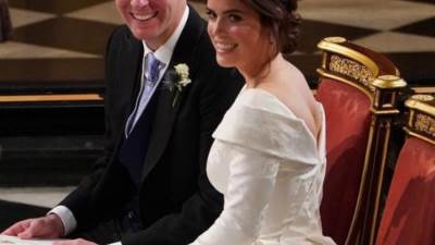 الأميرة أوجيني تضع مولودها الأول وتنشر الصورة الأولى