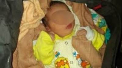 مجانين التريند..ضبط أم كتبت "بوست" تعرض فيه طفلتها للبيع على فيس بوك