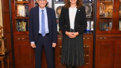 وزيرة الهجرة تستقبل خبيرًا مصريًا بالخارج في مجال ميكنة منظومة التأمين الصحي بفرنسا