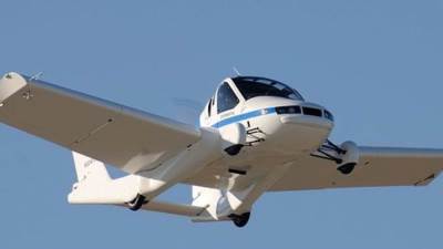 أول سيارة طائرة في العالم تحصل علي ترخيص رسمي للتنقل