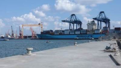 إعادة فتح ميناءى الإسكندرية والدخيلة بعد هدوء الأمواج