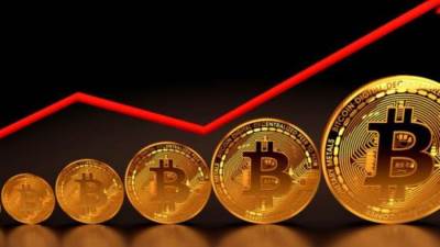 بيتكوين تصل لمستويات قياسية وتقارب التريليون جنيه