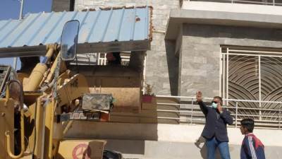 رئيس جهاز "الشروق" يقود حملة لإزالة التعديات ورفع الإشغالات بمشروع "دار مصر"