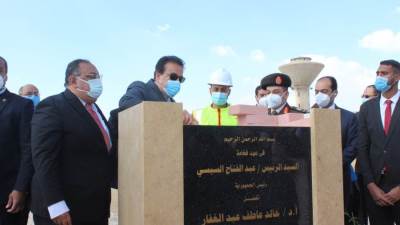وزير التعليم العالي يضع حجر الأساس لجامعة حلوان الأهلية