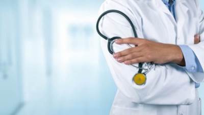 13 إبريل.. محاكمة طبيب الأسنان بتهمة هتك عرض 4 رجال