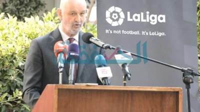 سفير إسبانيا لوزير الرياضة: اللاعبون الأكثر شهرة في بلادي يعشقون الشعب المصري