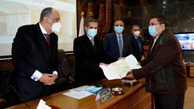  نيفين جامع: بدء تسليم خطابات التخصيص لـ 300 مستثمر صناعى بالمجمعات الـ 7 الجديدة باجمالي 501 وحدة صناعية