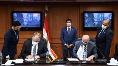 وزير الشباب والرياضة يشهد  توقيع بروتوكول تعاون لدعم وبناء قدرات الشباب المصري