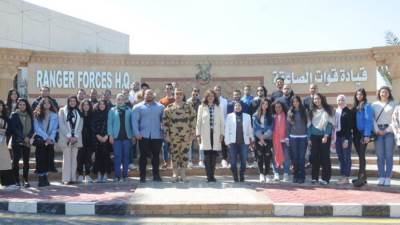 الهجرة" تنظم زيارة لشباب مصر الدارسين بالخارج والبطل العالمي "بيج رامي" إلى قوات الصاعقة